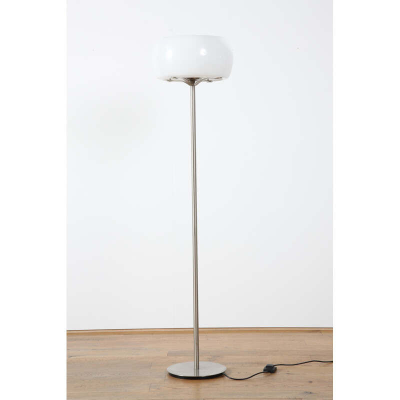 Artemide opaline glass and metal floor lamp, Vico MAGISTRETTI - 1960s