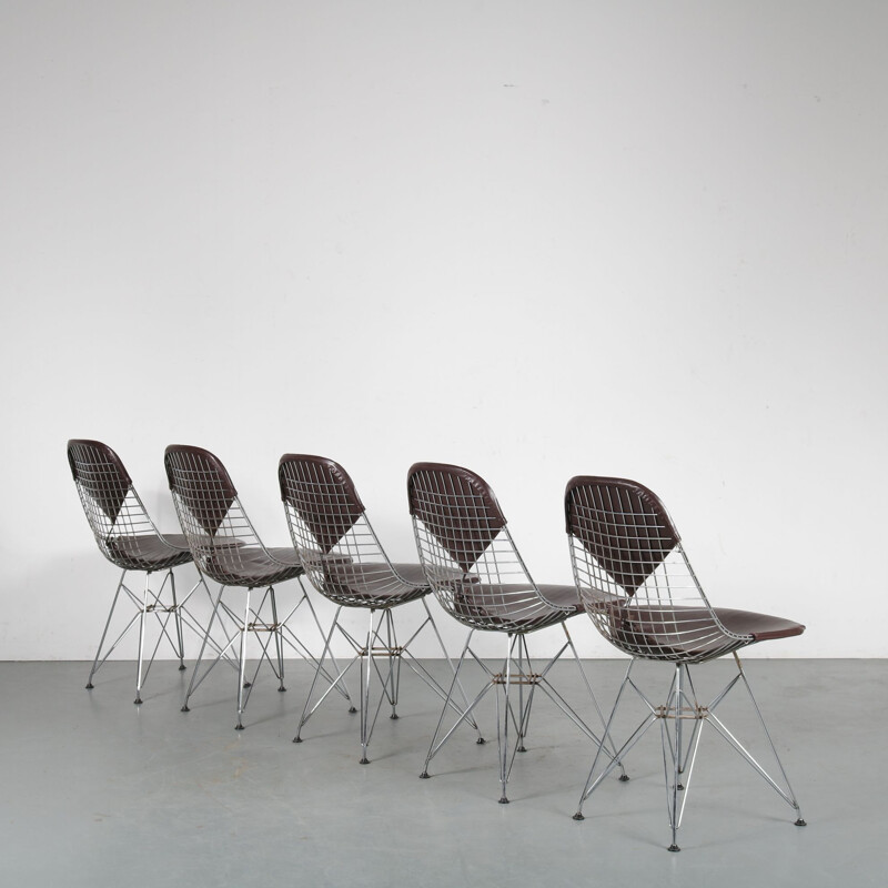 Set of 5 Vintage Bikini dining chairs  designed by Charles & Ray Eames, manufactured by Herman Miller 1960