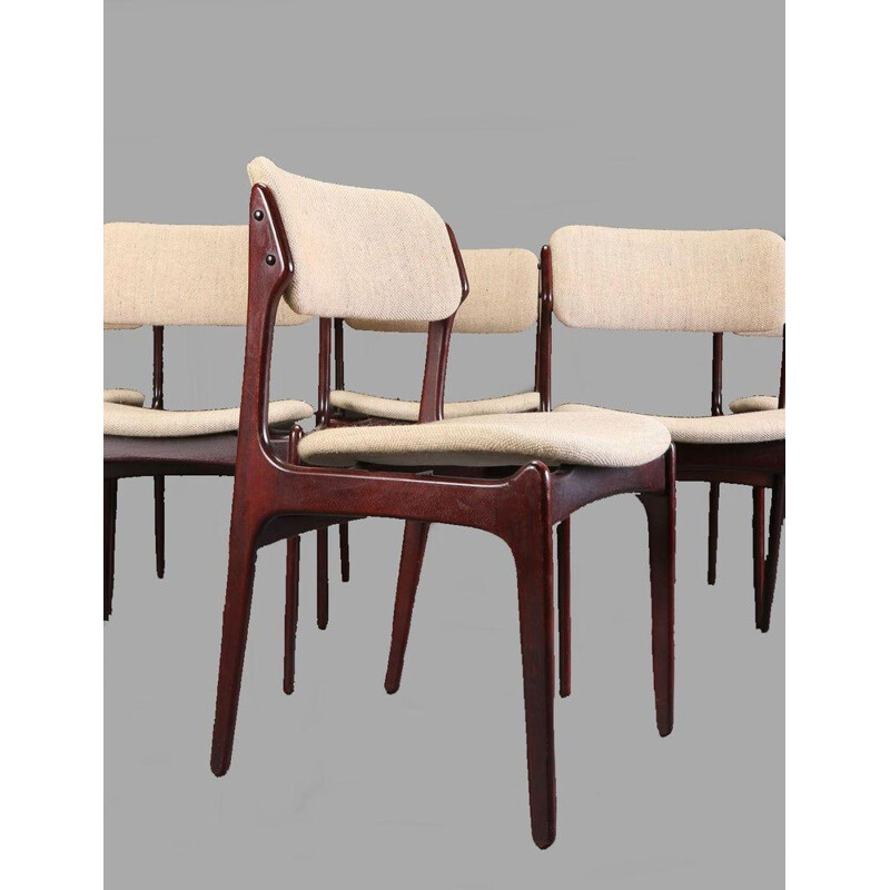 Conjunto de seis cadeiras de carvalho vintage tan por Erik Buch Inc. reupholstered