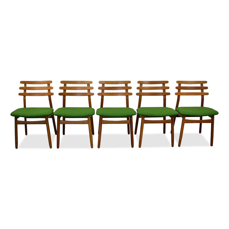 Ensemble de cinq chaises de salle à manger Vintage Poul Volther en chêne