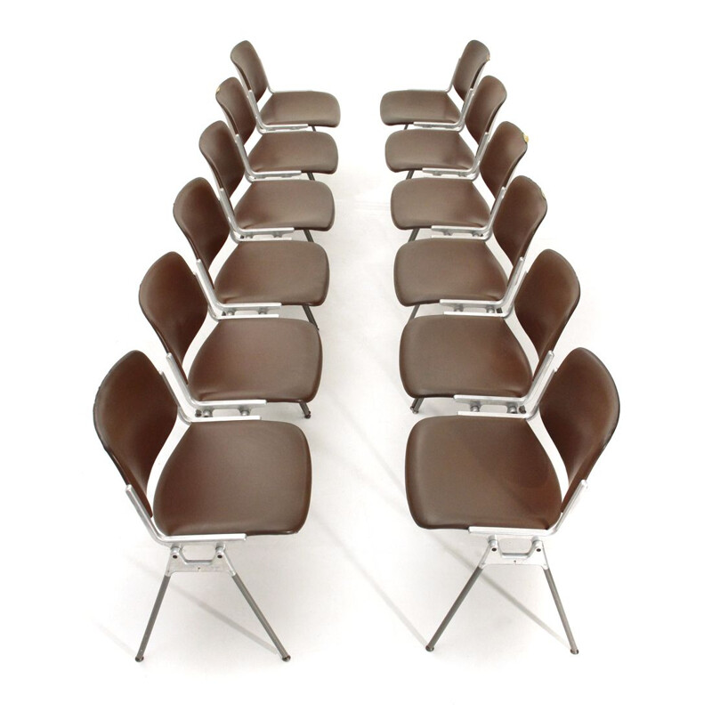 Set van 12 DSC 106 stoelen van Giancarlo Piretti per Castelli, 1960