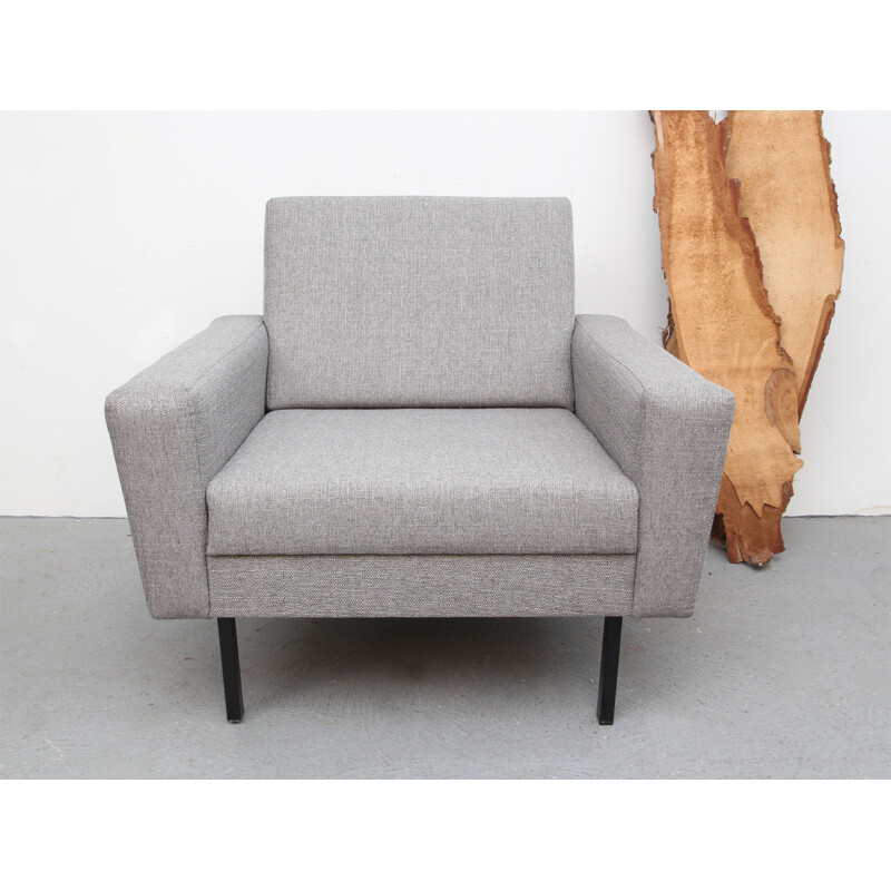 Cubic armchair in light grey and legs in metal - 1960s