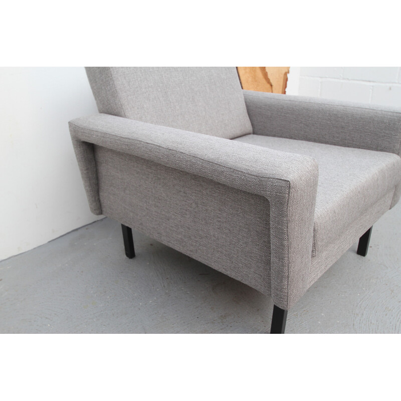 Cubic armchair in light grey and legs in metal - 1960s