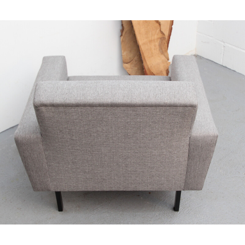 Cubic armchair in light grey and legs in metal - 1960s