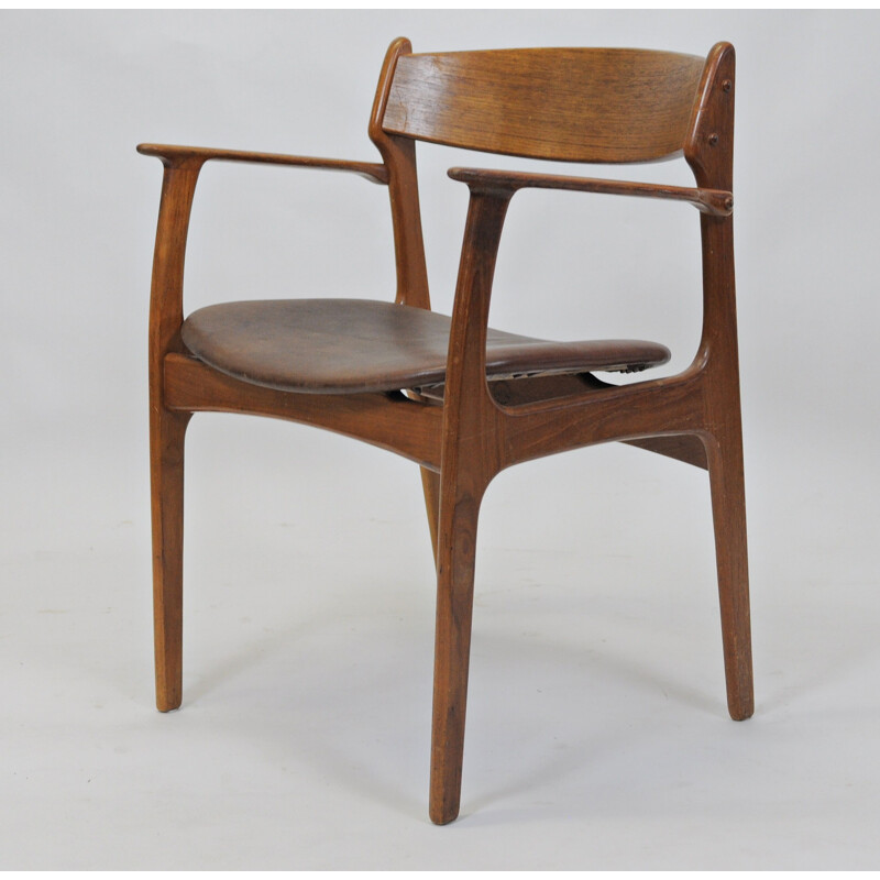 Lot de deux fauteuils vintage Erik Buch en teck, Inc. des années 1950 Reupholstery