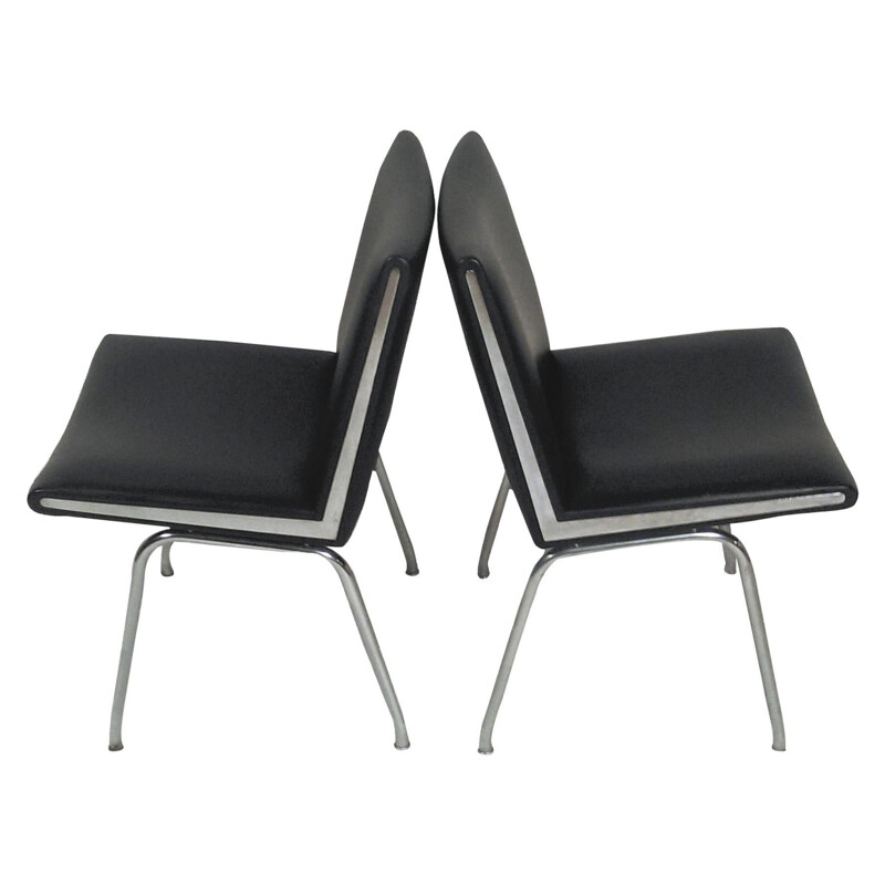 Set of Two Airport Lounge Chairs in Black by Hans J. Wegner  for A.P. Stolen 1960