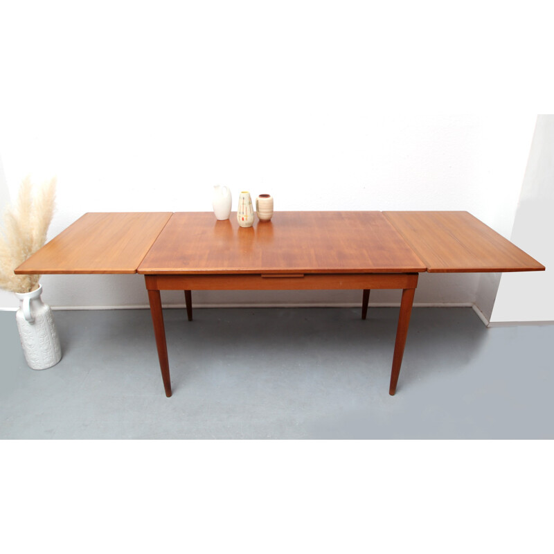 Scandinavian "135" dining table in teak with extensions, Niels O. MOLLER - 1960s