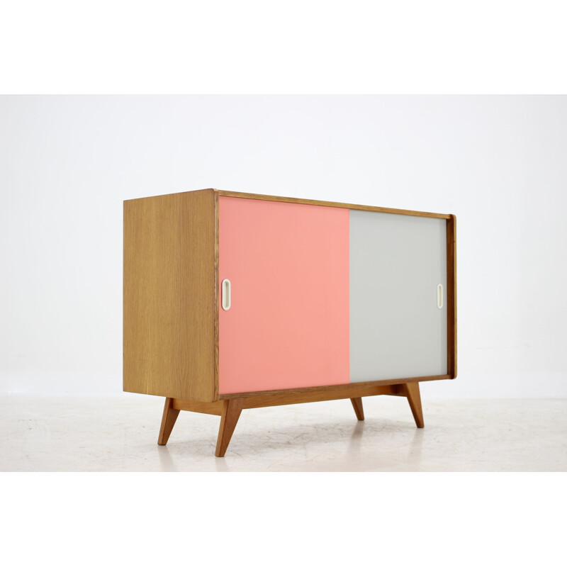 Credenza vintage in rovere di Jiří Jiroutek, Cecoslovacchia 1960