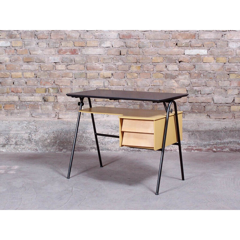 Bureau vintage avec deux tiroirs et plateau inclinable, 1960