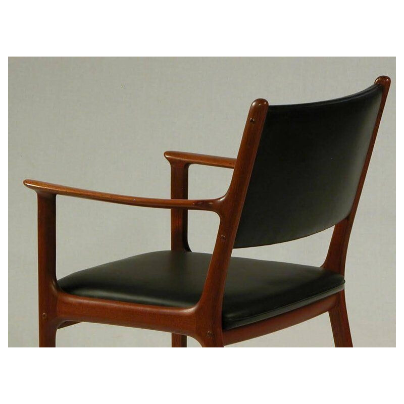 Vintage PJ 412 Armchair in Mahogany-by Ole Wanscher 1950