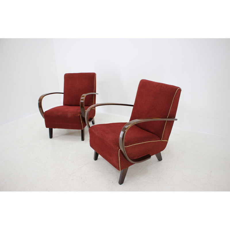 Pair of vintage armchairs by Jindřich Halabala, 1950s