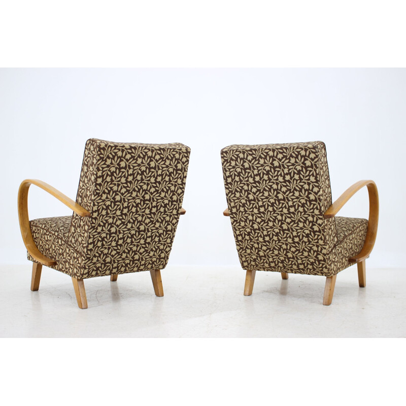 Pair of vintage wooden armchairs in fabric designed by Jindřich Halabala, Czechoslovakia 1960