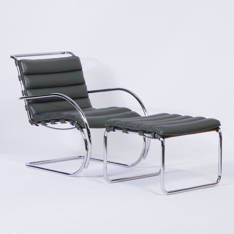 Lounge Chair MR vintage con ottomana di Mies van der Rohe per Knoll, 2000