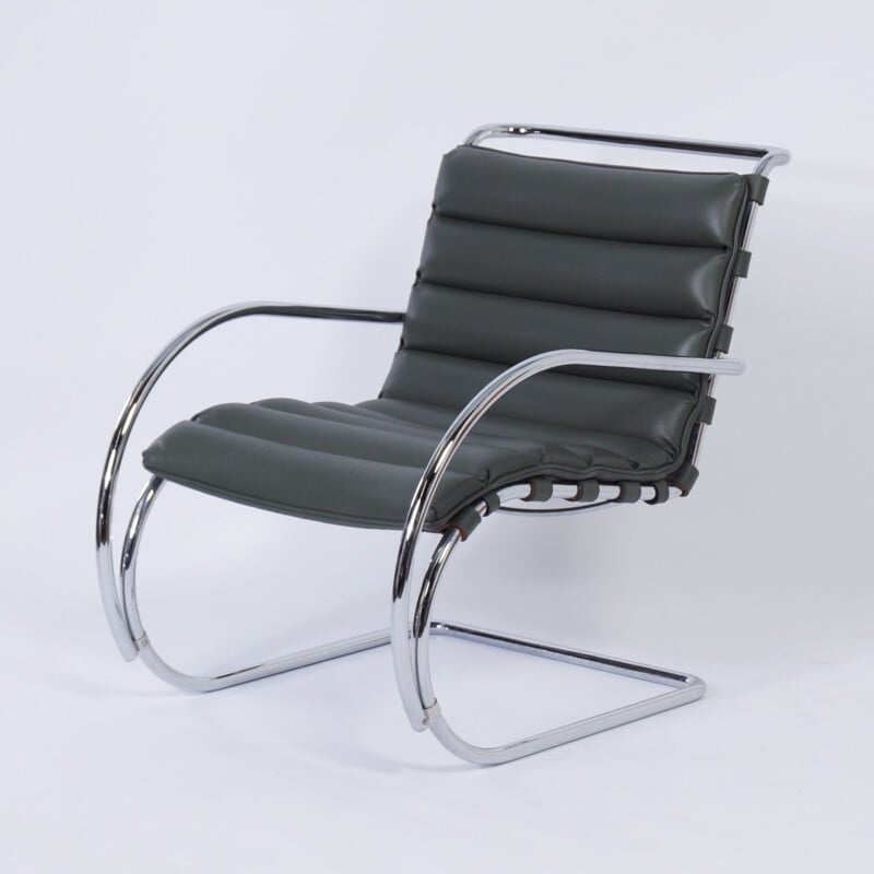 Lounge Chair MR vintage con ottomana di Mies van der Rohe per Knoll, 2000