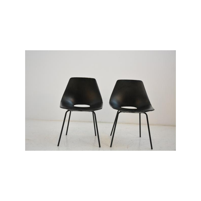 Pair of Steiner "Tonneau" black chairs in leatherette and metal, Pierre GUARICHE - 1950s