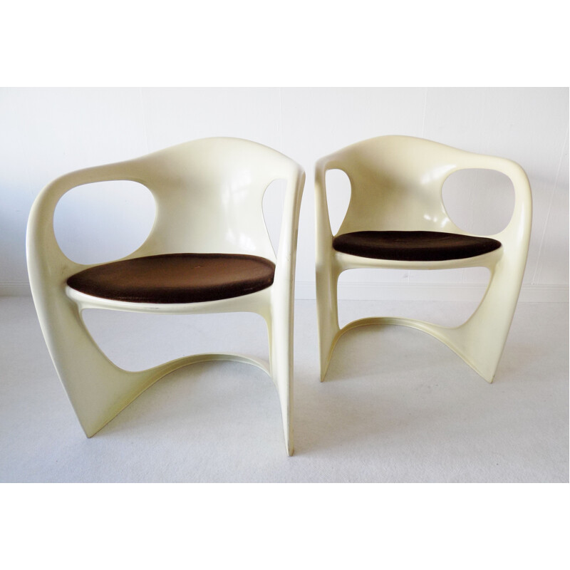 Set of 2 vintage stackable dining chairs by Alexander Begge