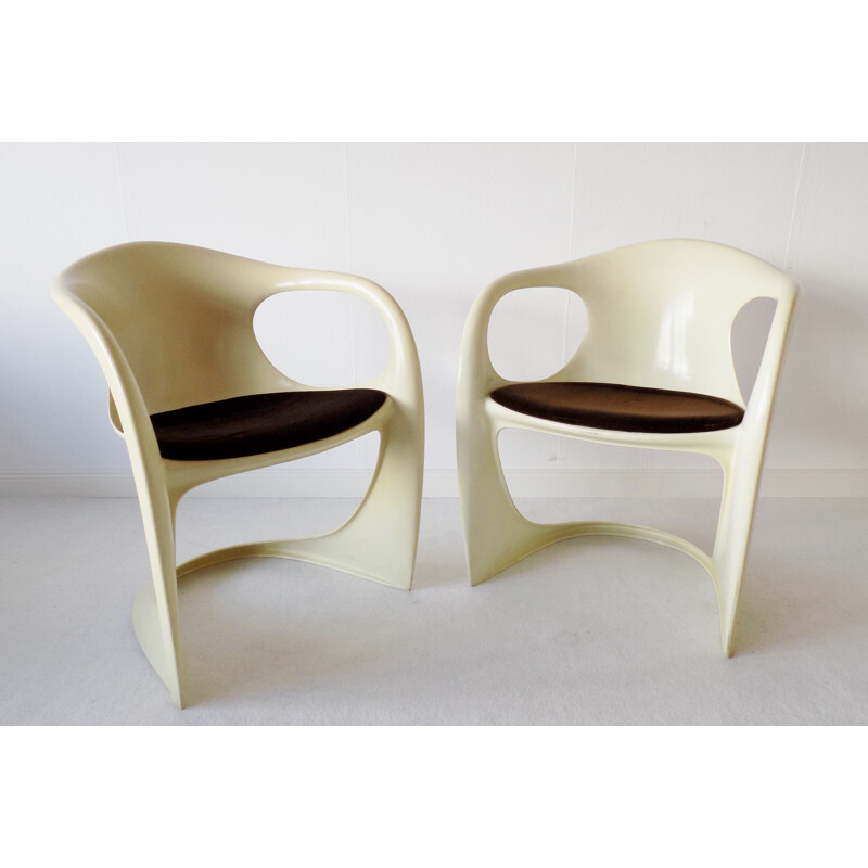 Set of 2 vintage stackable dining chairs by Alexander Begge