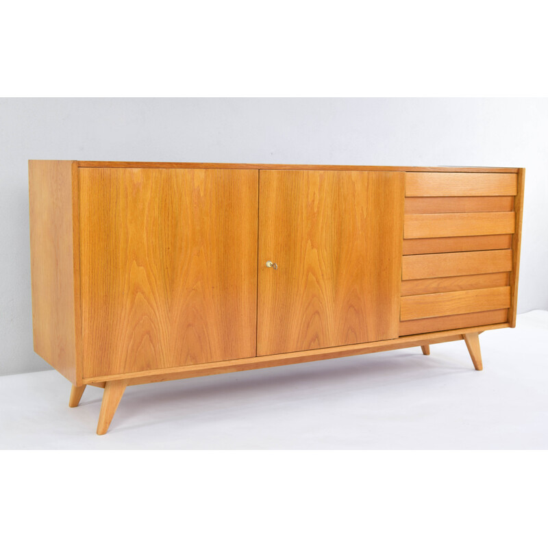 Beech U-460 sideboard Jiří Jiroutek, 1960s