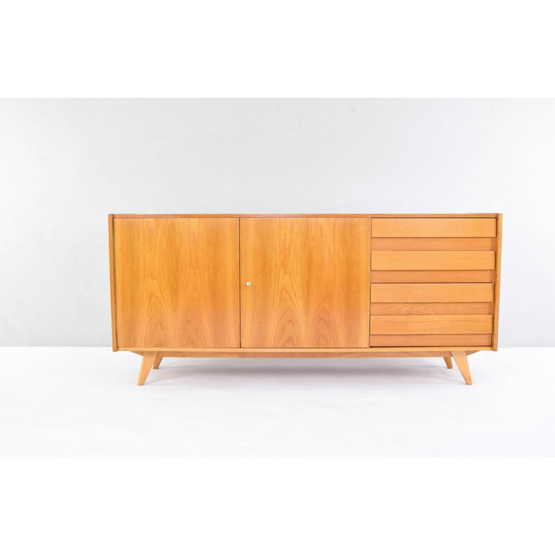 Beech U-460 sideboard Jiří Jiroutek, 1960s