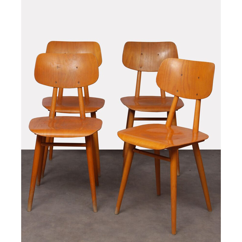 Suite de 4 chaises vintage en bois pour l'éditeur Ton, 1960