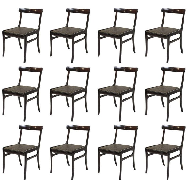 Suite de 12 chaises vintage en acajou