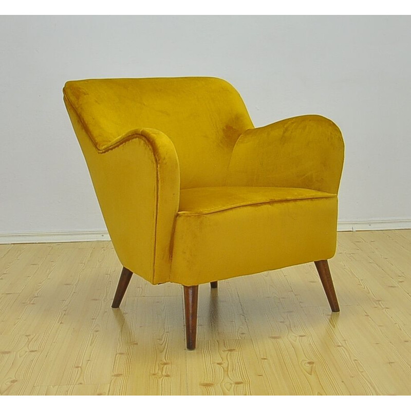 Fauteuil vintage en velours jaune