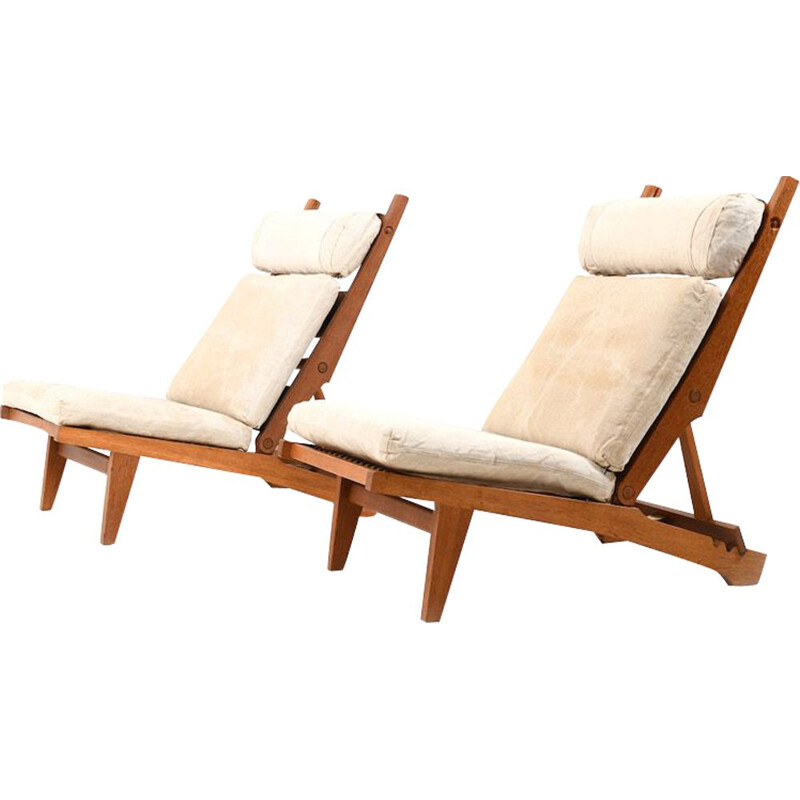 Pair of vintage AP71 reclining lounge chairs by Hans Wegner