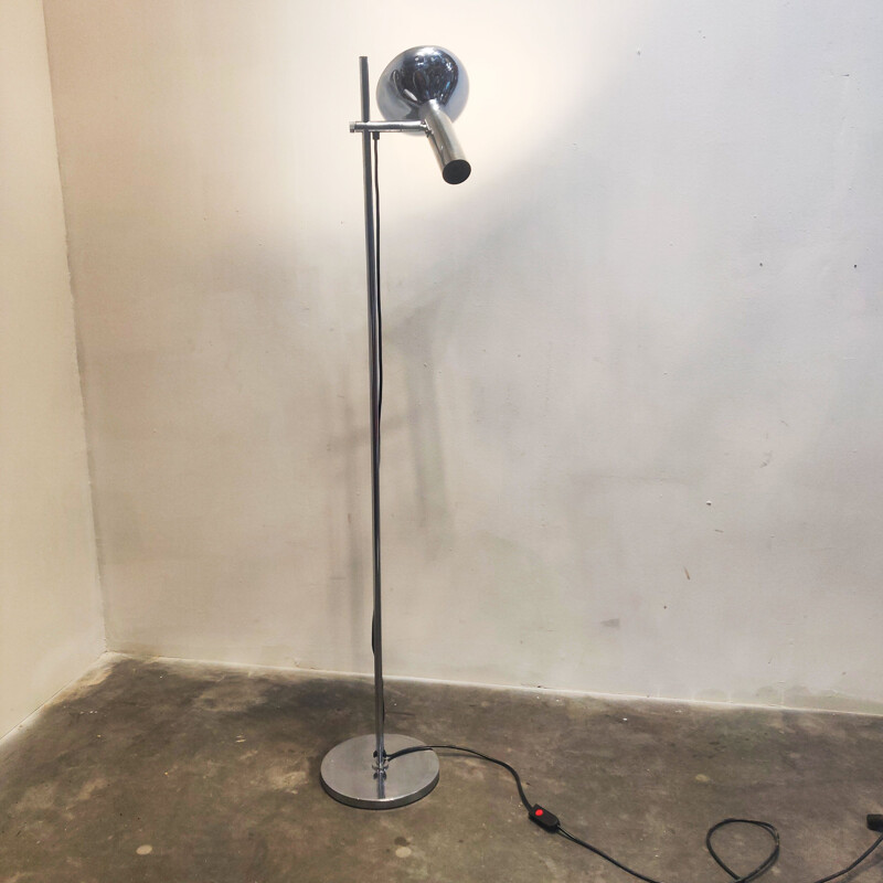 Vintage chrome floor lamp with 1 spotlight from So2lken leuhten