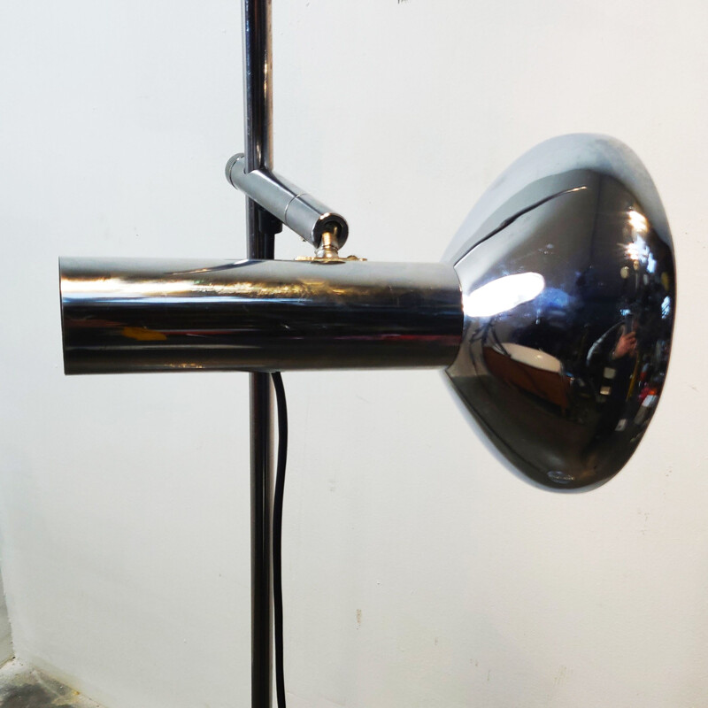 Vintage chrome floor lamp with 1 spotlight from So2lken leuhten