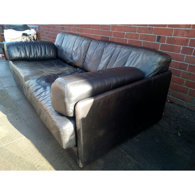 Vintage DS 76 black leather sofa by De Sede