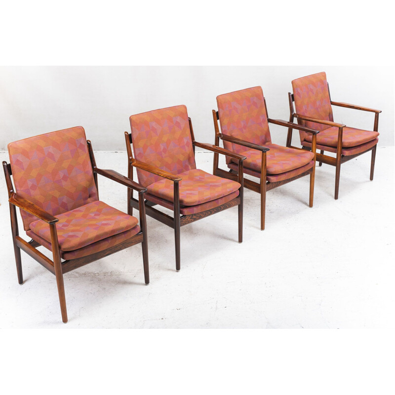 Set di 4 sedie lounge vintage in palissandro modello 341 di Arne Vodder per Sibast
