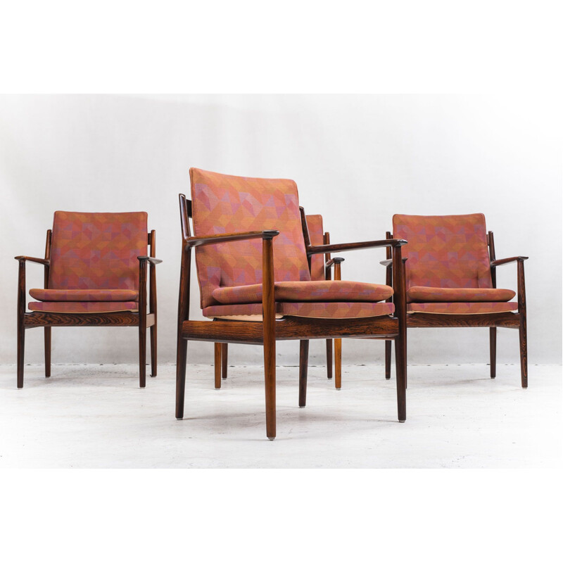 Set de 4 fauteuils lounge vintage en palissandre modèle 341 d'Arne Vodder pour Sibast