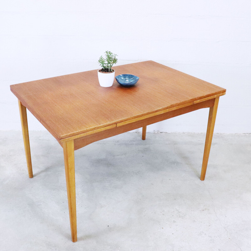 Extendable teak dining table, 1960