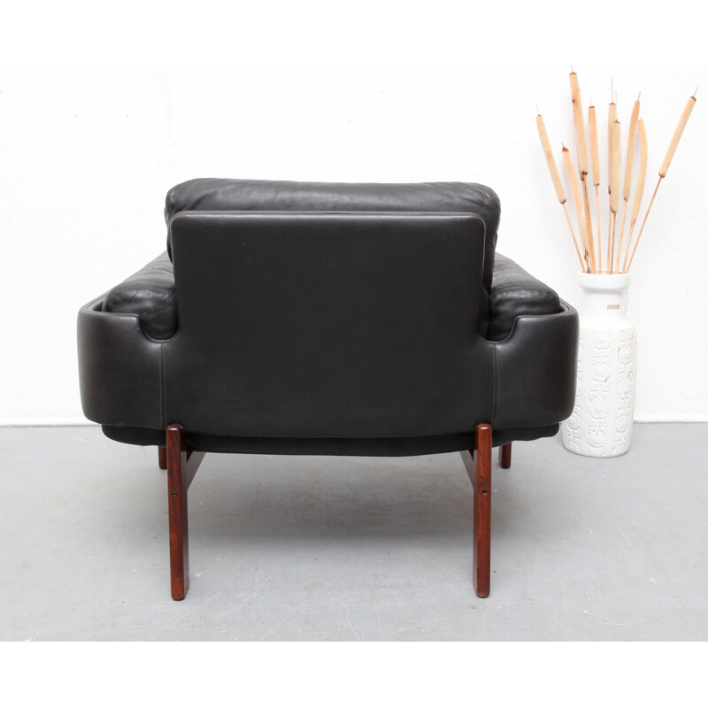 "Flueline" easy chair in rosewood and leather, Sven Ivar DYSTHE - 1960s