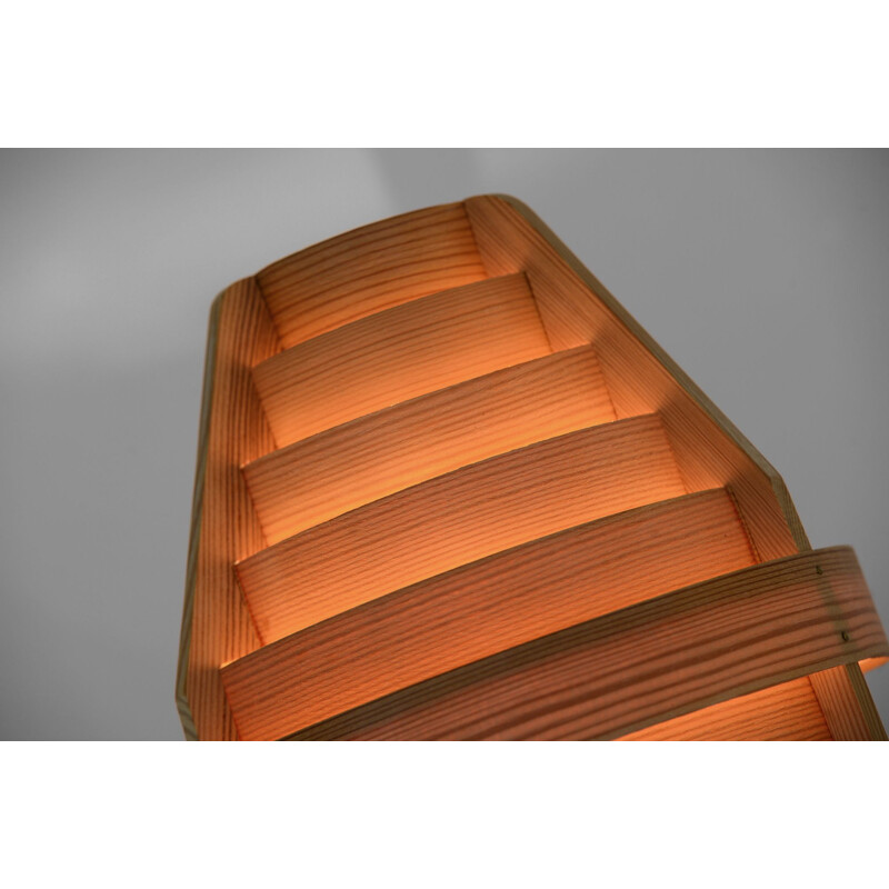 Pine vintage wall light V 237 by Hans-Agne Jakobsson for Ellysett AB. Sweden, 1960s