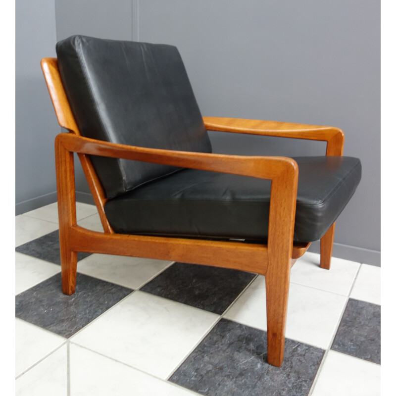 Vintage black leather and teak relax chair, Denmark, 1960s