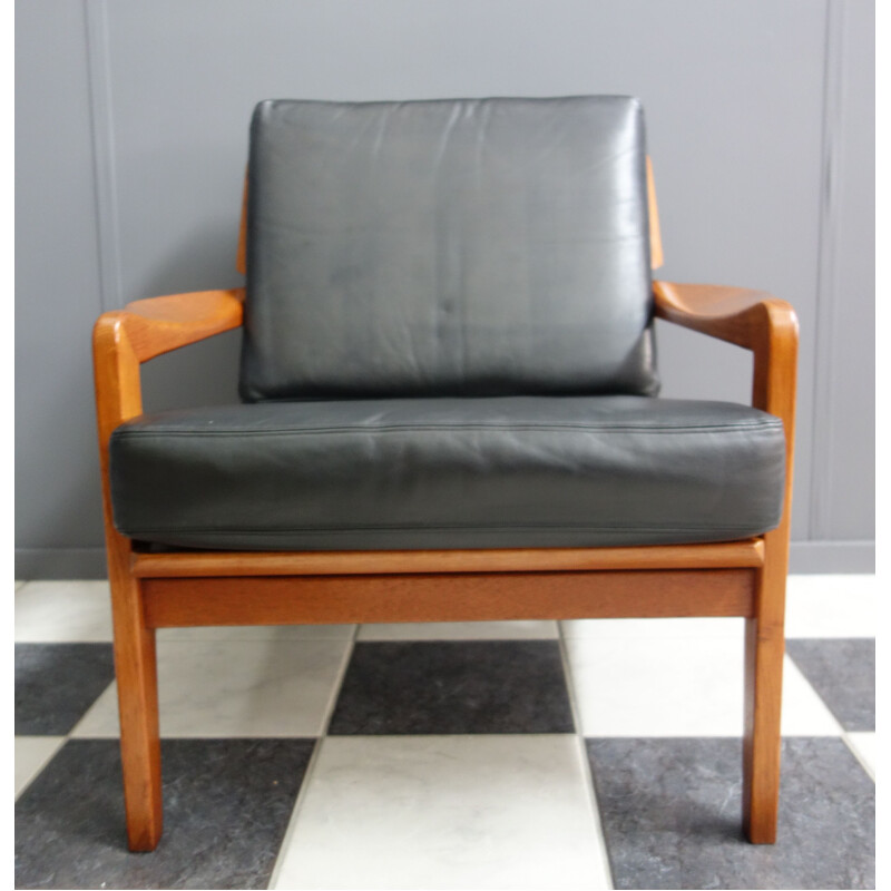 Vintage black leather and teak relax chair, Denmark, 1960s