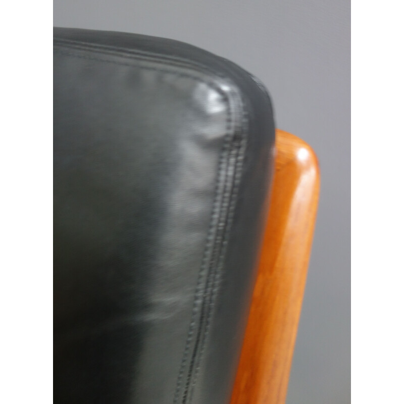 Vintage black leather and teak relax chair, Denmark, 1960s