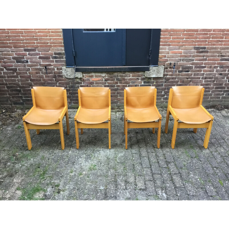 Set of 4 vintage leather dining chairs by Ibisco Italy 