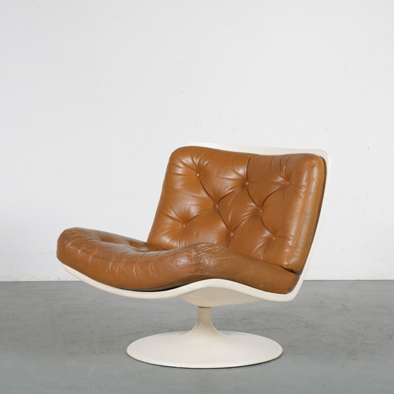 1960s Spage age lounge chair designed by Geoffrey Harcourt, manufactured by Artifort in The Netherlands