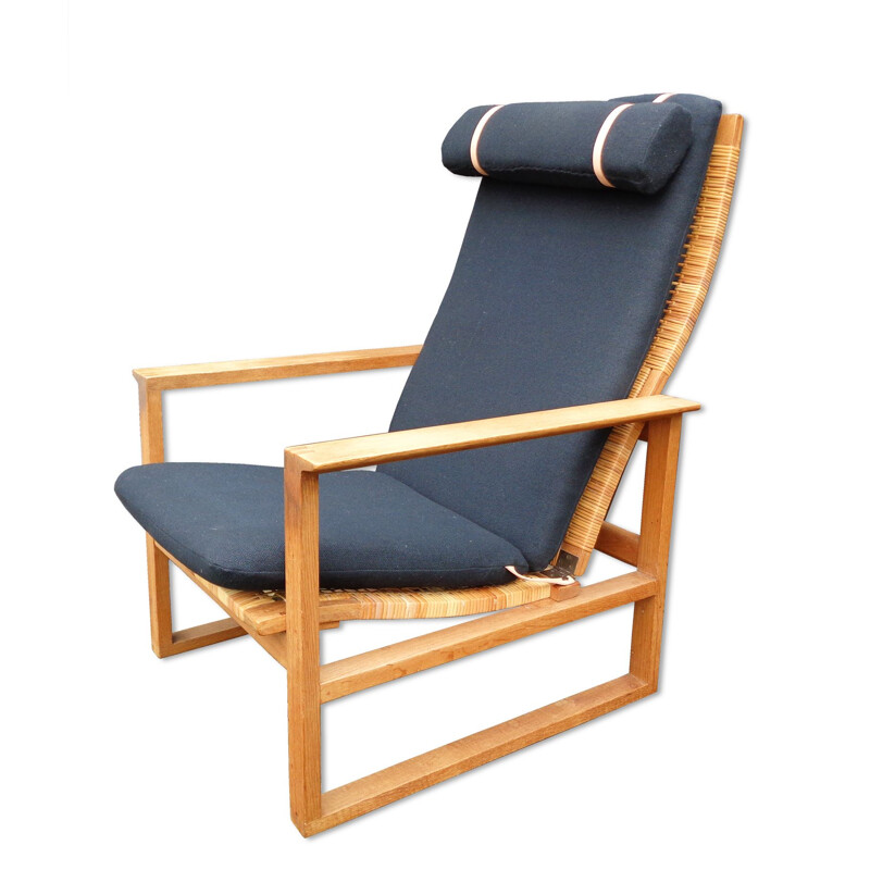 Oak vintage BM 2254 armchair by Børge Mogensen