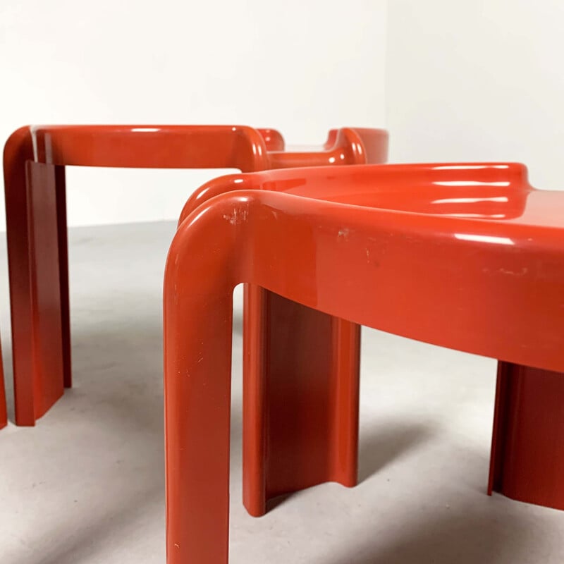 Tables gigognes "Gigo" rouges vintage de Giotto Stoppino pour Kartell, 1970