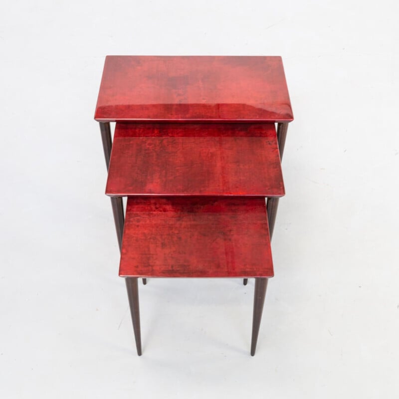 Tables gigognes vintage en peau de chèvre rouge par Aldo Tura pour Tura Milano 1960