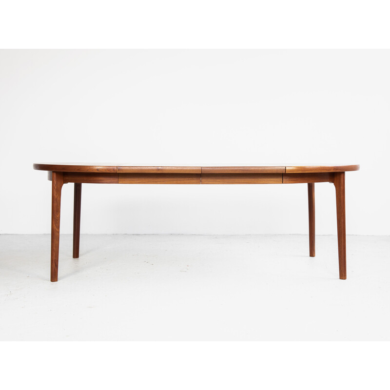 Midcentury Danish round dining table in teak with 2 extensions with border