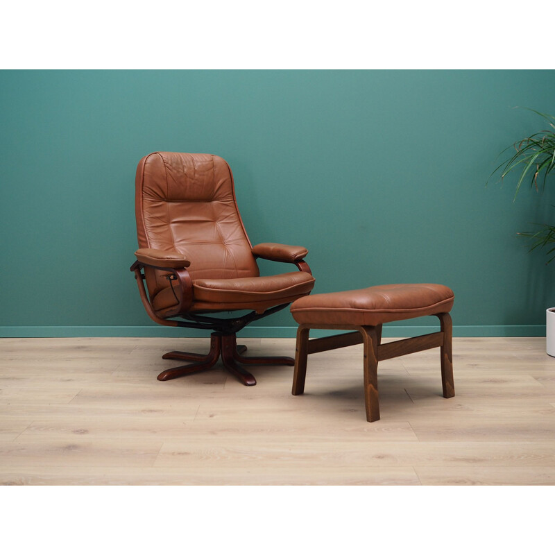 Vintage armchair with footrest danish design from the 6070s