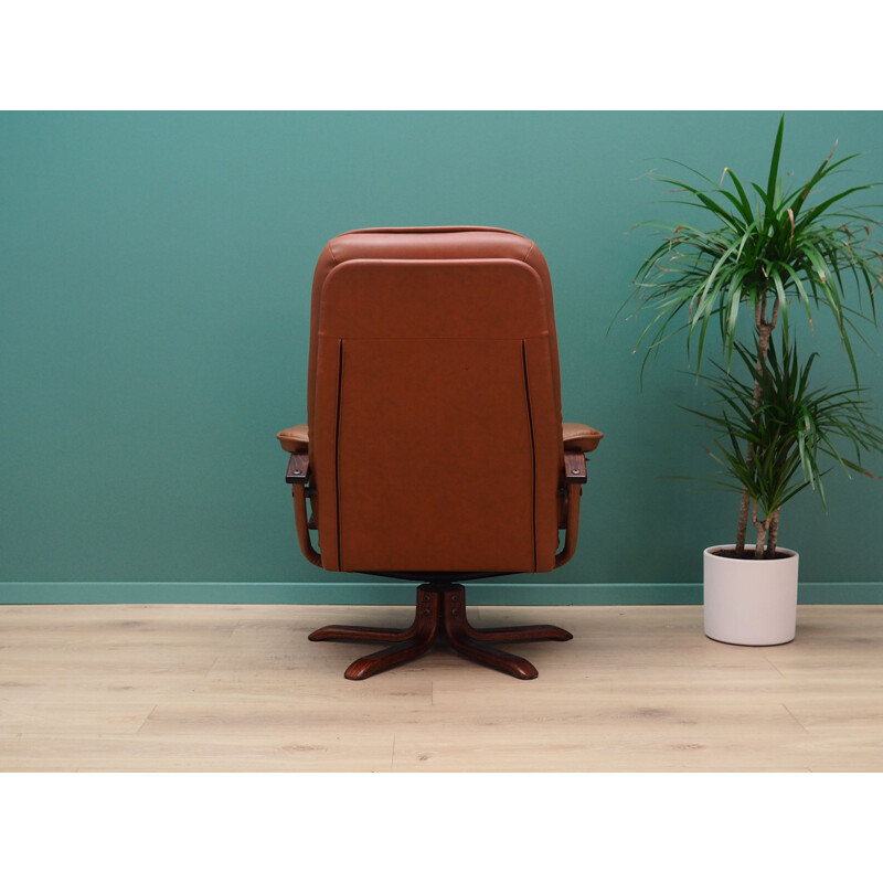 Vintage armchair with footrest danish design from the 6070s