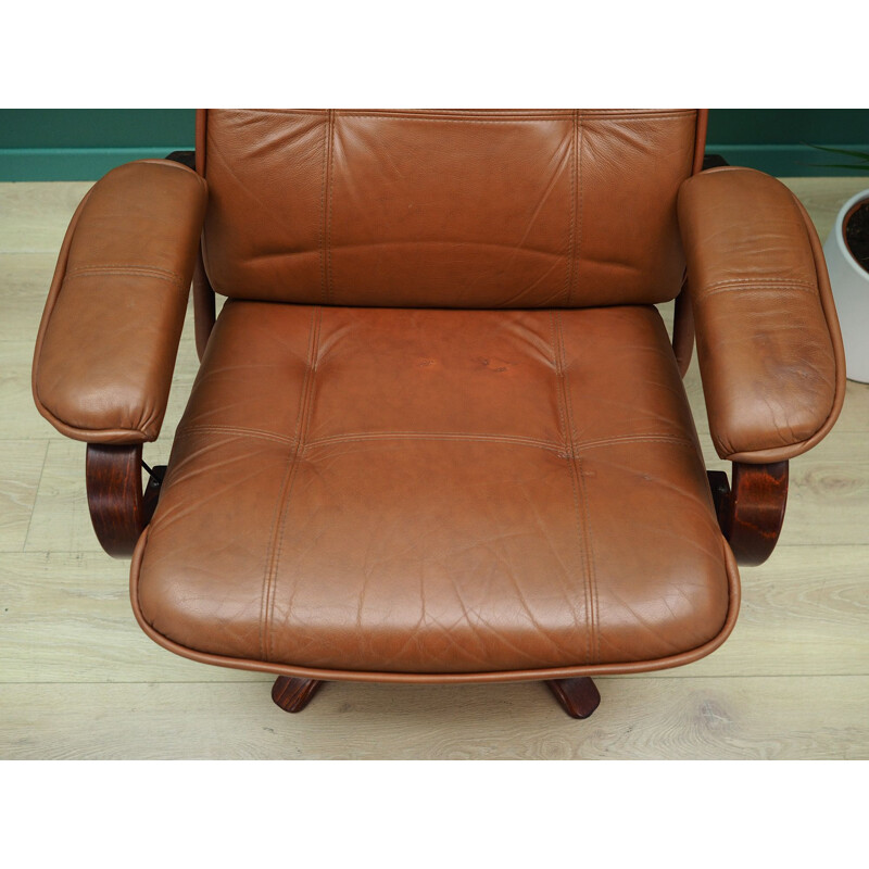 Vintage armchair with footrest danish design from the 6070s
