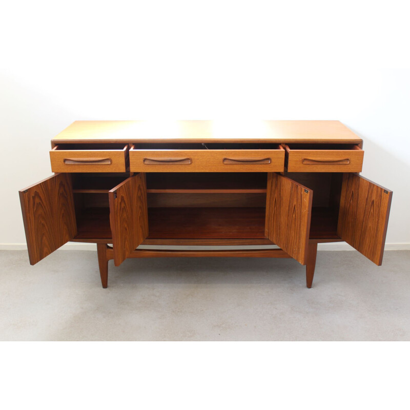 Buffet vintage en teck par Victor Wilkins pour G-Plan