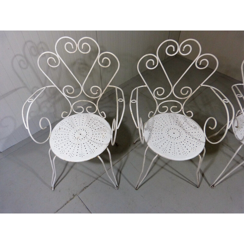 Vintage White iron garden set with table and 4 chairs