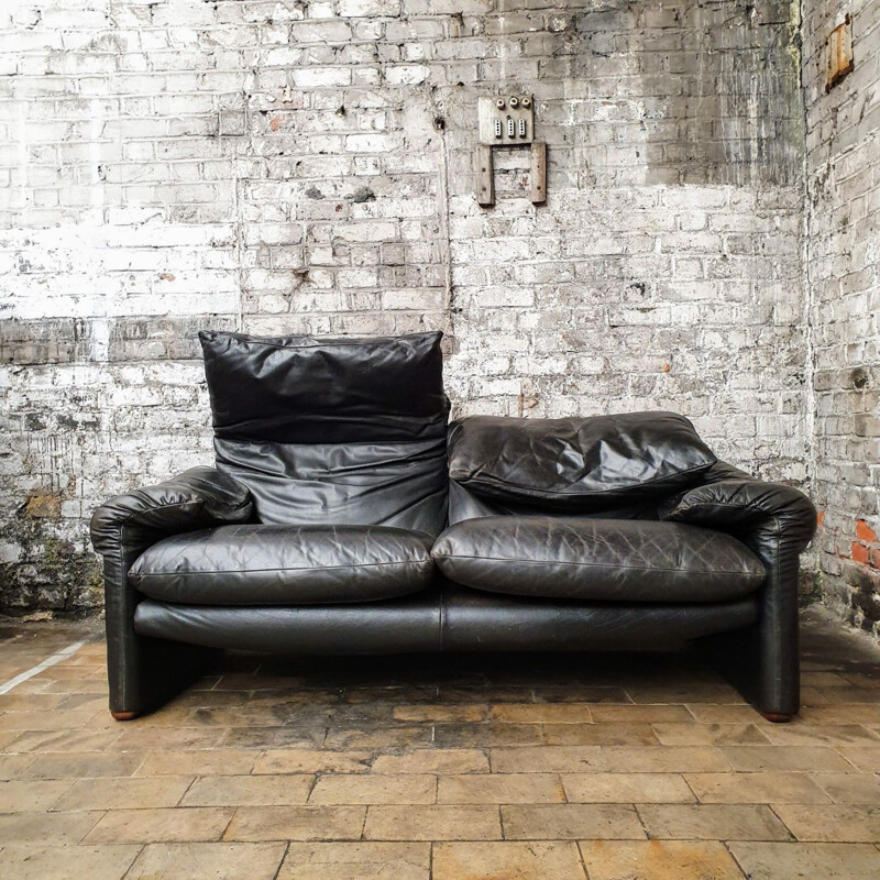 Vintage black leather Maralunga sofa by Cassina